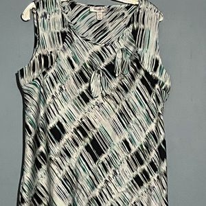 SELLING DRESS BARN BLOUSE SIZE 1 X COLOR GREEN/CREAM SLEEVELESS PRE-OWNED